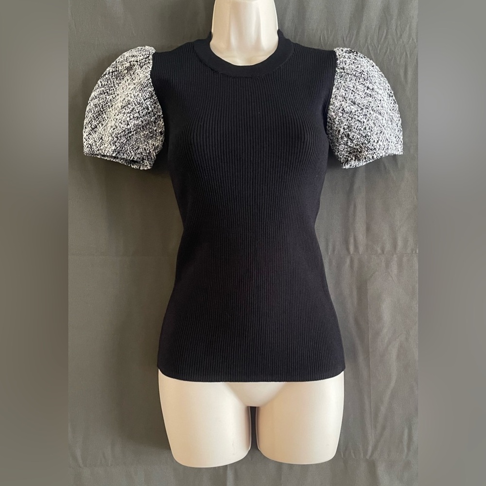 (12) NWT women's ribbed top Karl Lagerfeld (XXS) MSRP $79.50